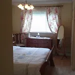 Hazelbrook Bed and breakfast 3*