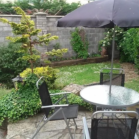 Hazelbrook Bed & Breakfast 3*