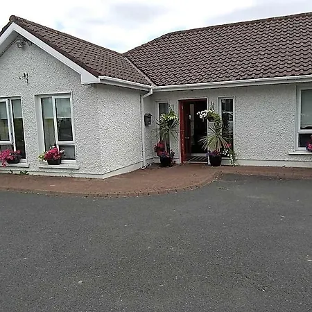 Hazelbrook Bed & Breakfast 3*