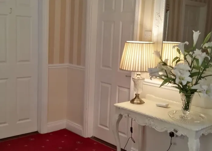 Hazelbrook Bed & Breakfast 3*